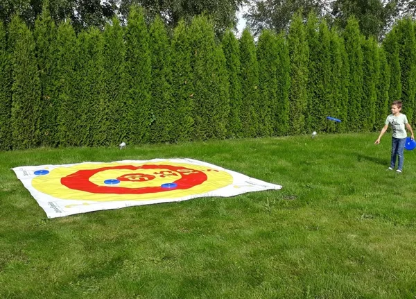 Lidojošo Šķīvīšu Darts